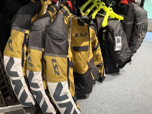 LS2 motorcykeljakker og bukser hos Rydbergs MC