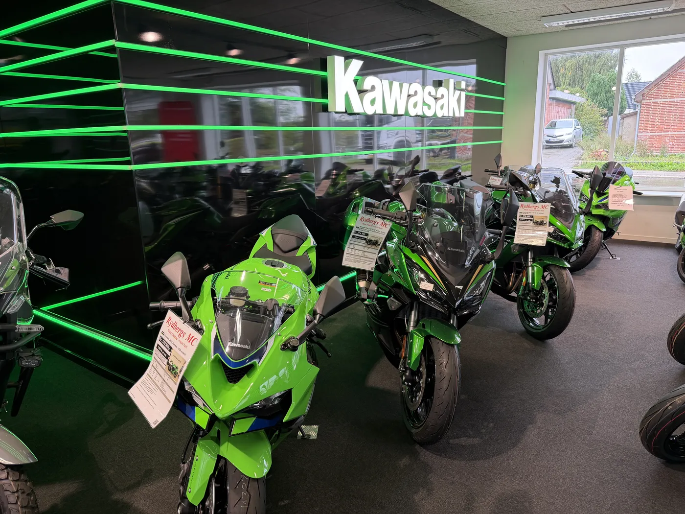 Kawasaki-afdelingen med grøn belysning